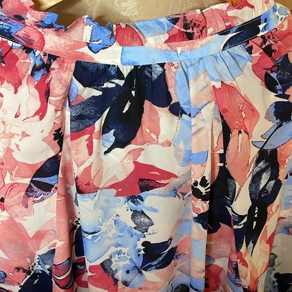 Jones New York Flower Blouse Size XL Ruffle Neck Puff
Sleeve - Picture 13 of 14